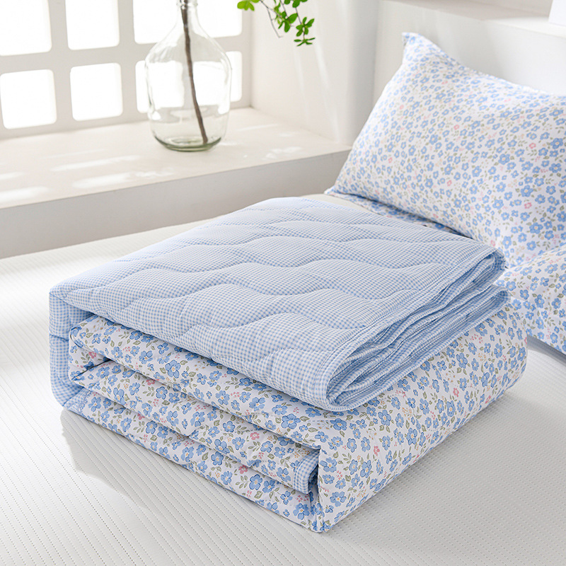 بطانية تبريد صيفية خفيفة الوزن - مراجعة Cooling Blanket Hot Sleepers وسعره