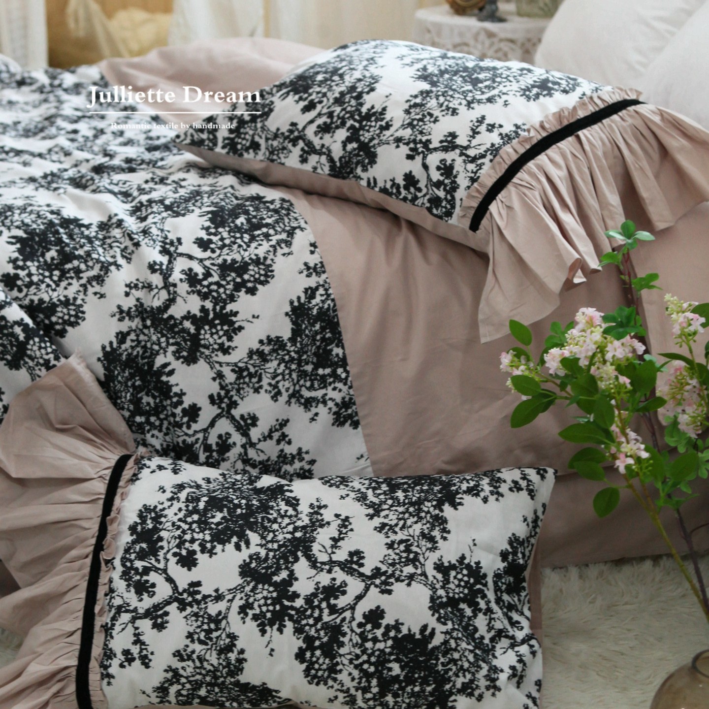 طقم أغطية سرير على الطراز الفر - مراجعة Aesthetic Floral Duvet Cover وسعره