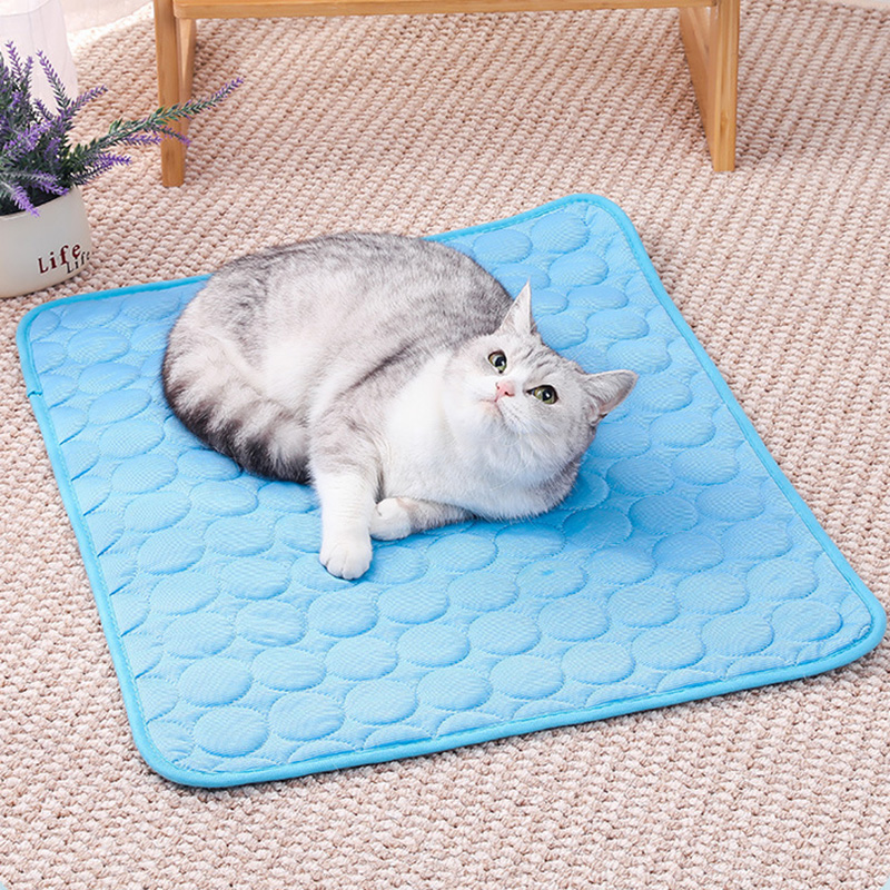 حصيرة تبريد للحيوانات الأليفة، - مراجعة Cooling Blanket Hot Sleepers وسعره
